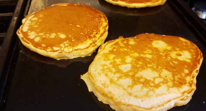 Looking for an Easter Morning Cooking Crew…